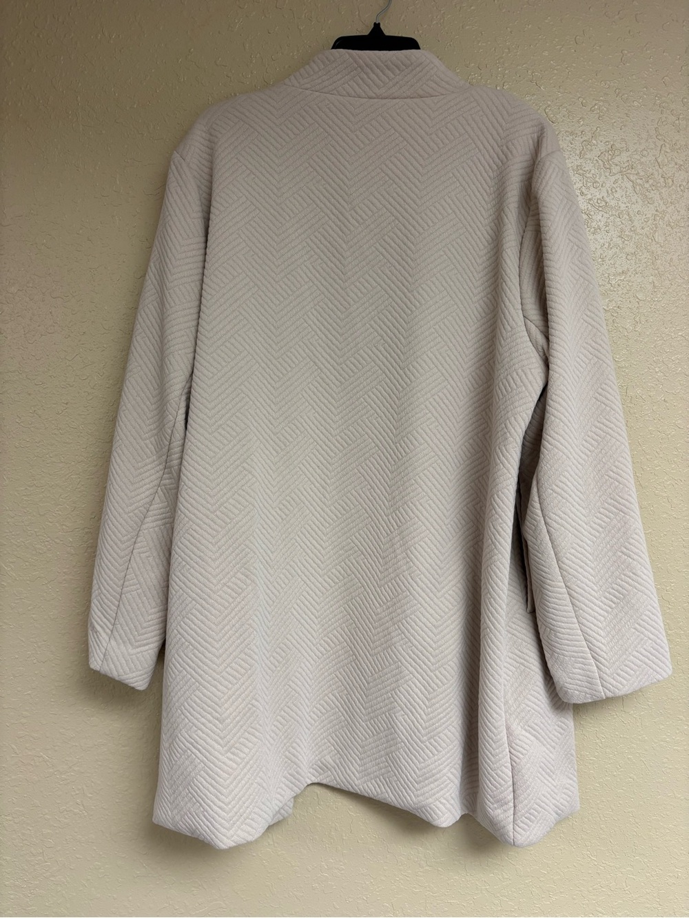 Open-Front Light Beige Chevron Knit Cardigan - Picture 2 of 7